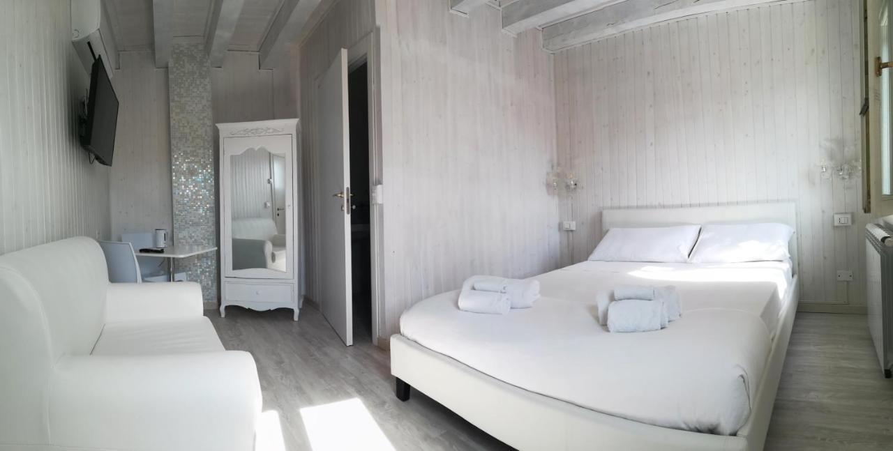 Junior Suites Venezia ภายนอก รูปภาพ